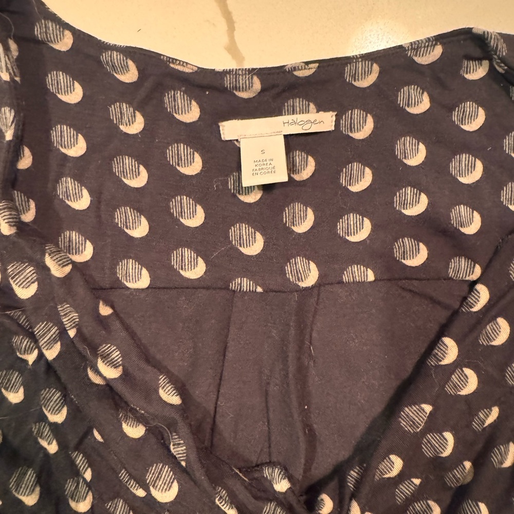 Dark Navy with Clay/Bluish-Gray Patterned  Women's Sleeveless Blouse Top - Picture 3 of 4
